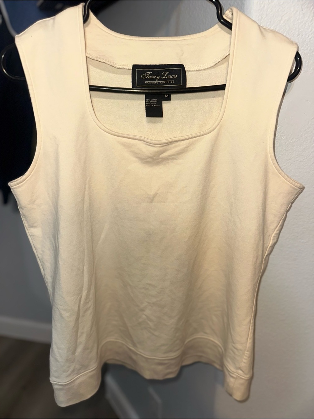 Terry Lewis Classic Luxuries Cream Scoop-Neck Tank